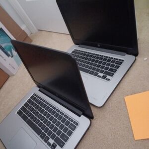 HP G4 Chrome Laptop 14" refurb. w/charger